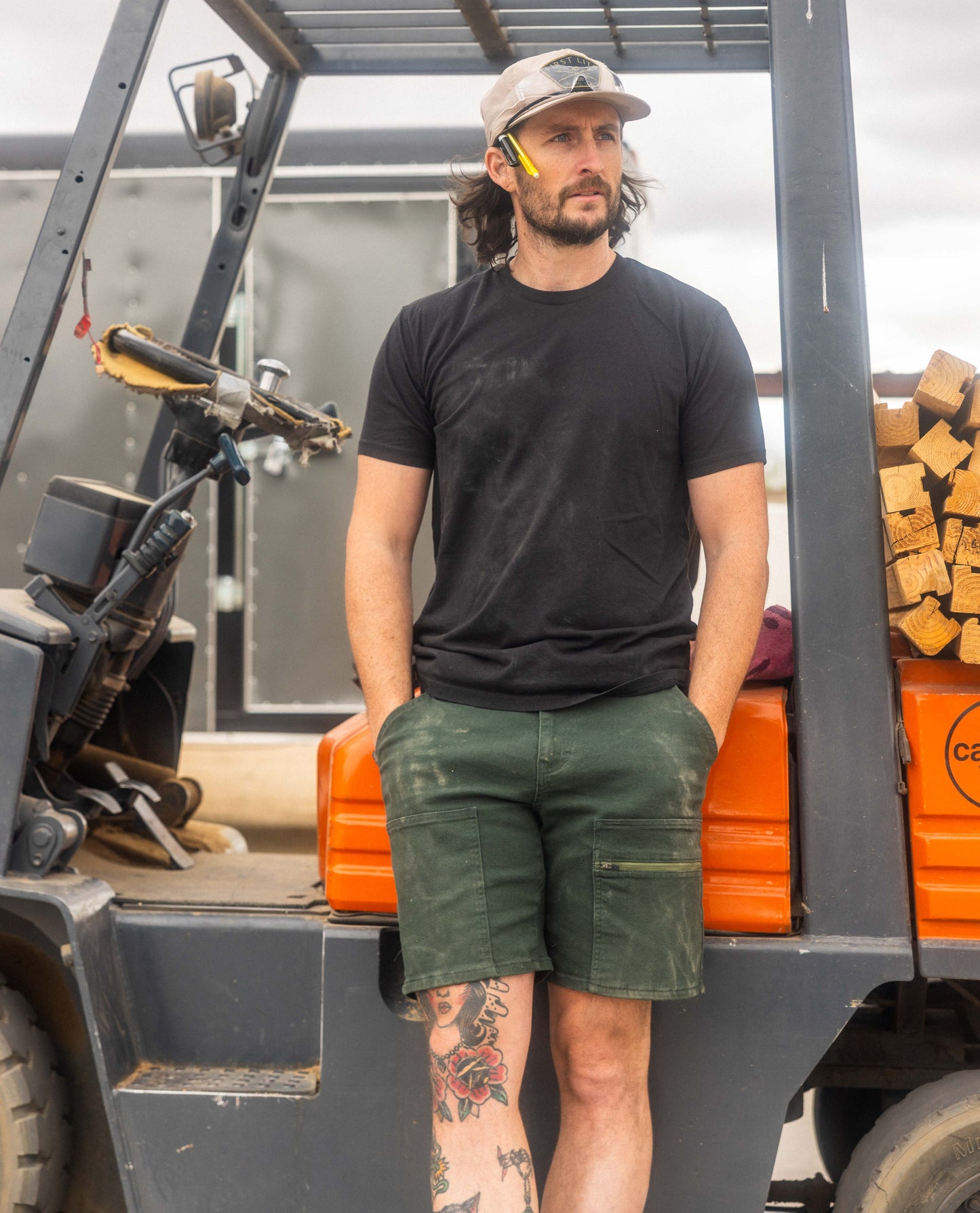 Men's Chore Short Robin Hood