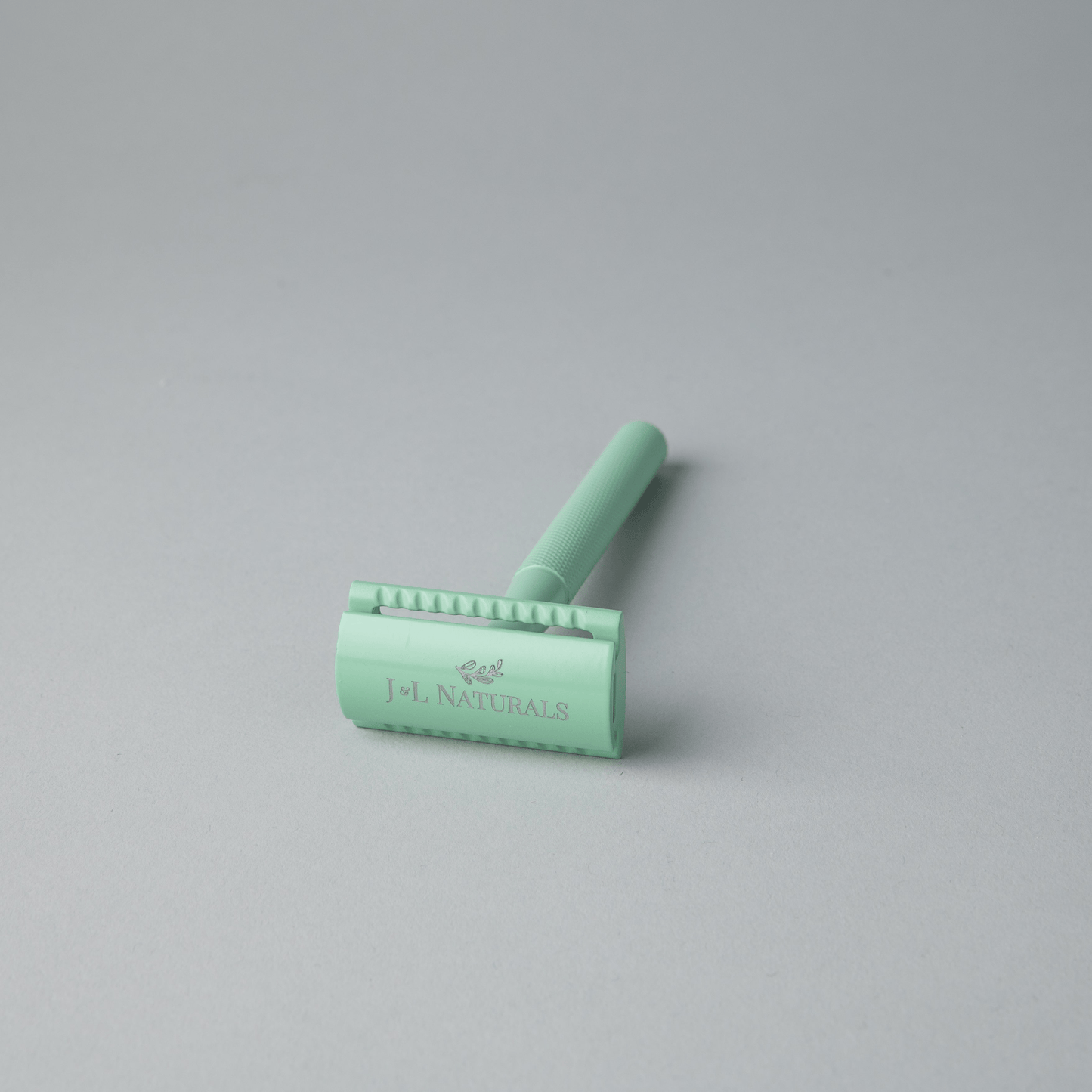 Eco-Friendly Safety Razor – Reusable Stainless Steel
