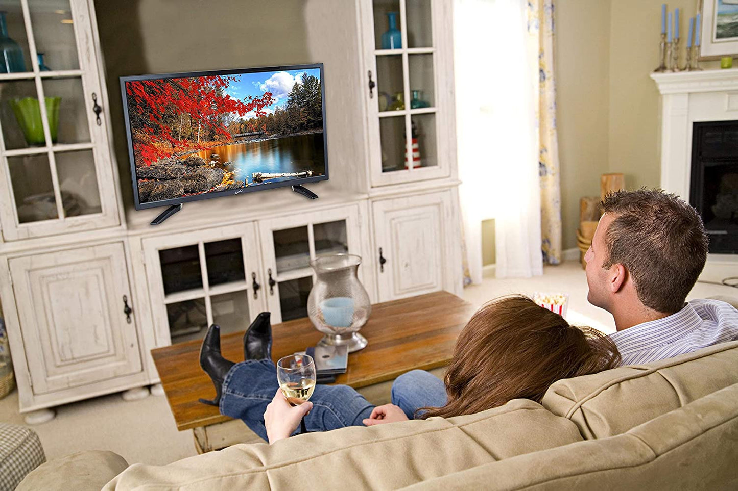 Supersonic 24" 12 Volt ACDC Widescreen LED HDTV with USB, SD Card Reader and HDMI (SC-2411)
