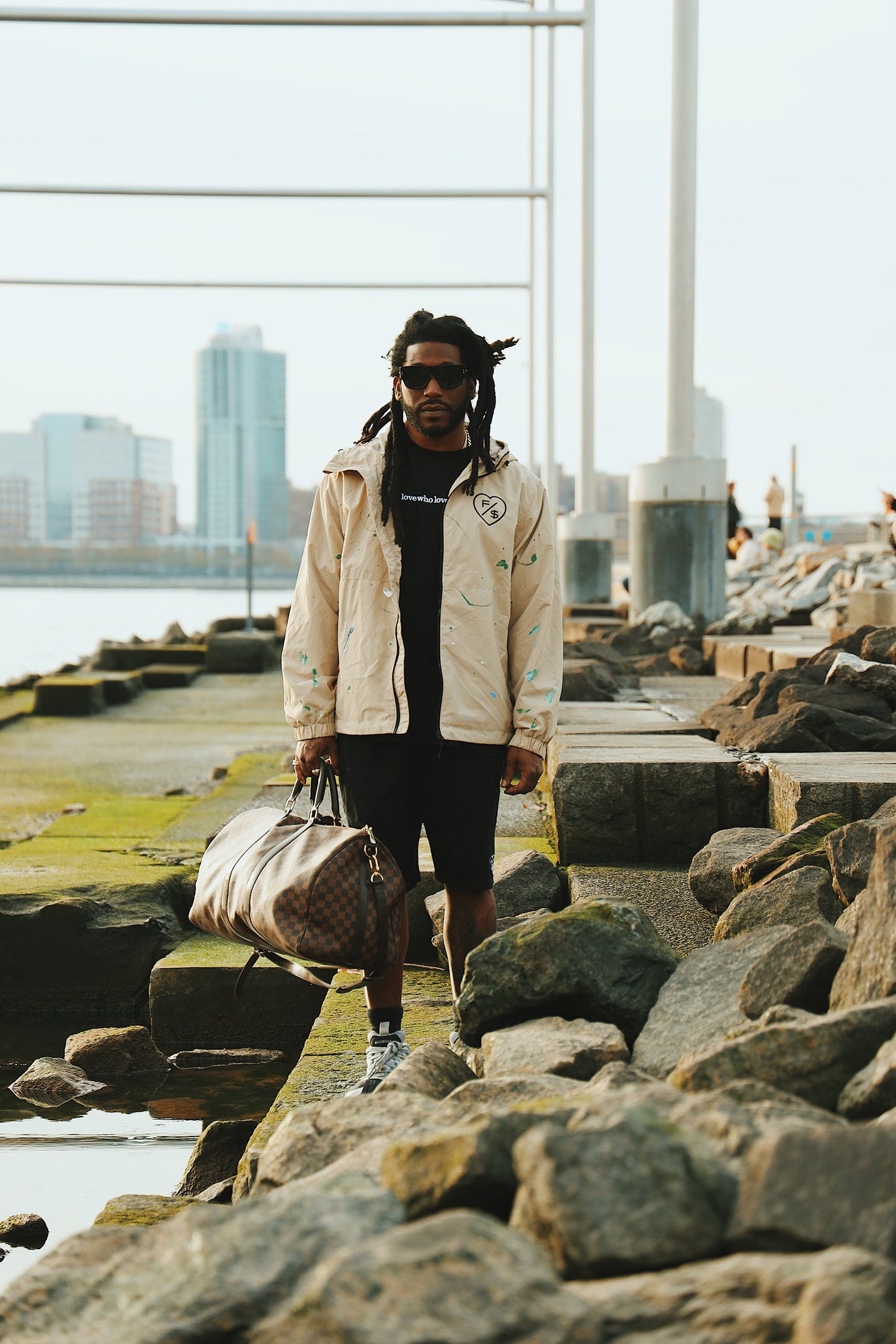 Love Who Loves You (Black - Shorts)