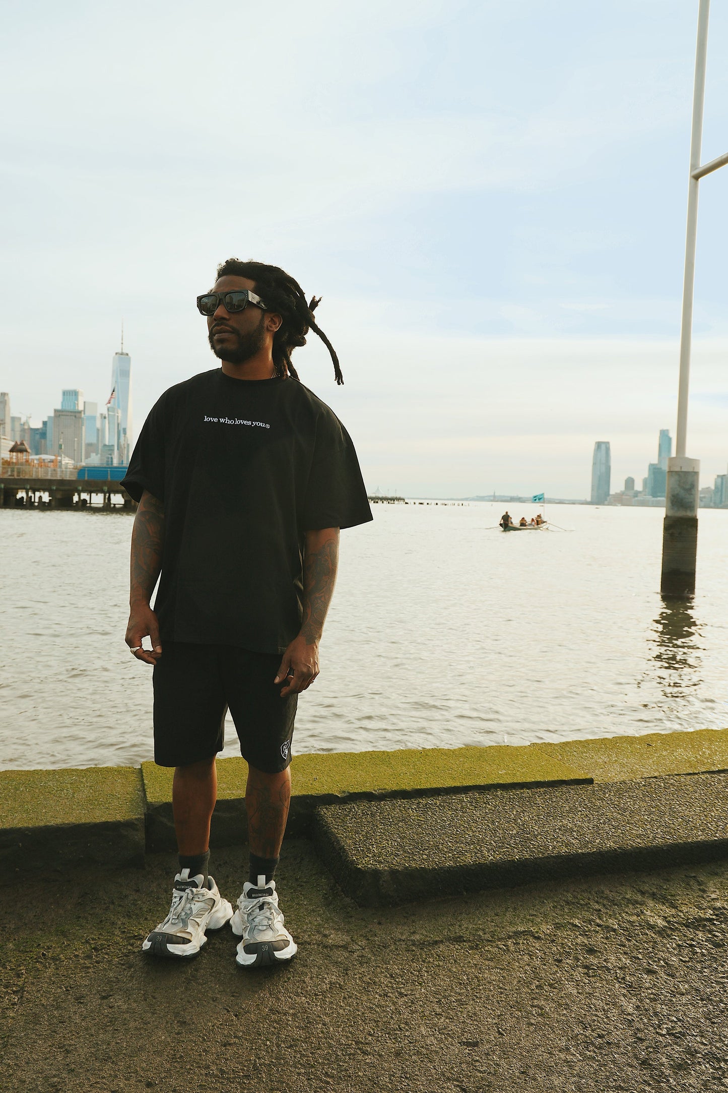 Love Who Loves You (Black - Shorts)