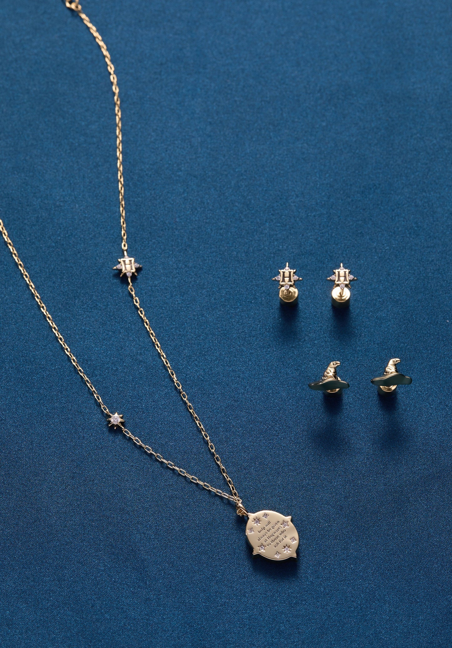 Harry Potter™ Hogwarts & Sorting Hat Earring Set of 2