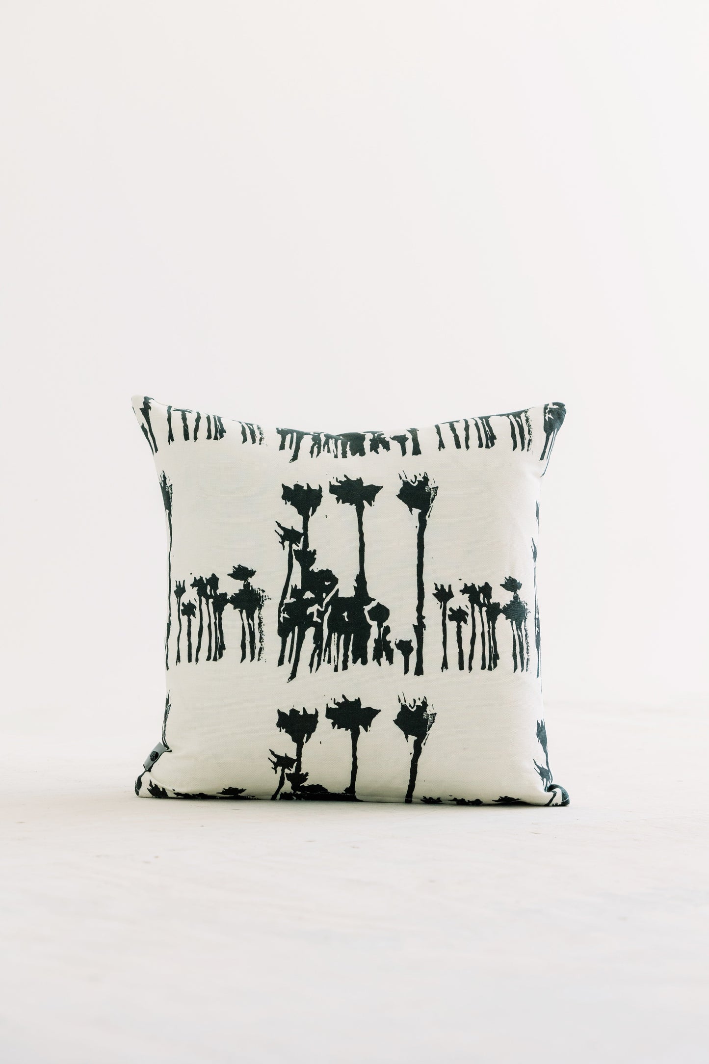 Avenida in Bosque 18" x 18" Pillow