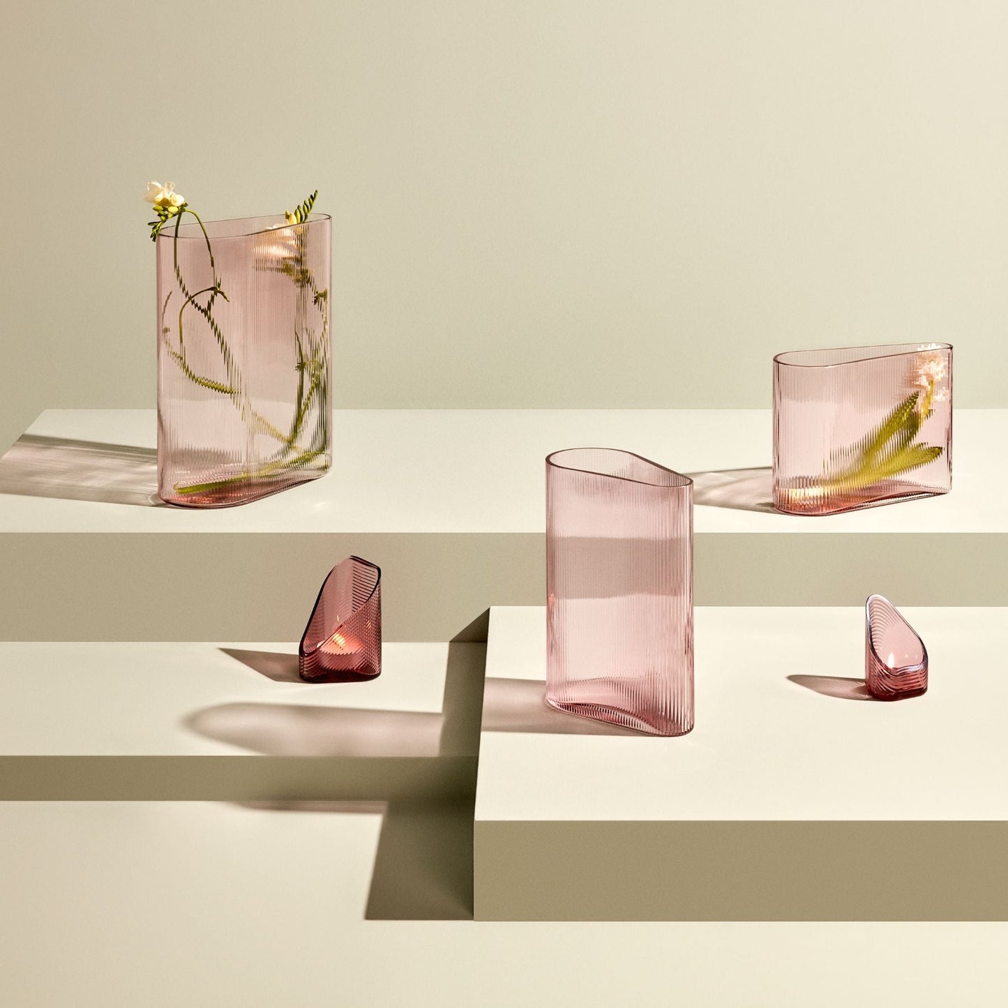 Mist Vase Short Dusty Rose