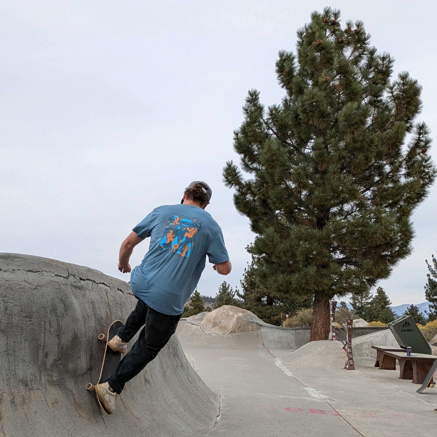 Wild Friends Sustainable Tee - Blue Grey