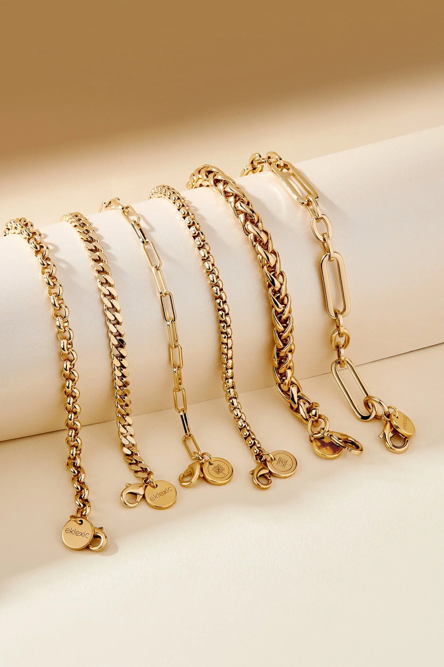 Micro Link Curb Chain Bracelet